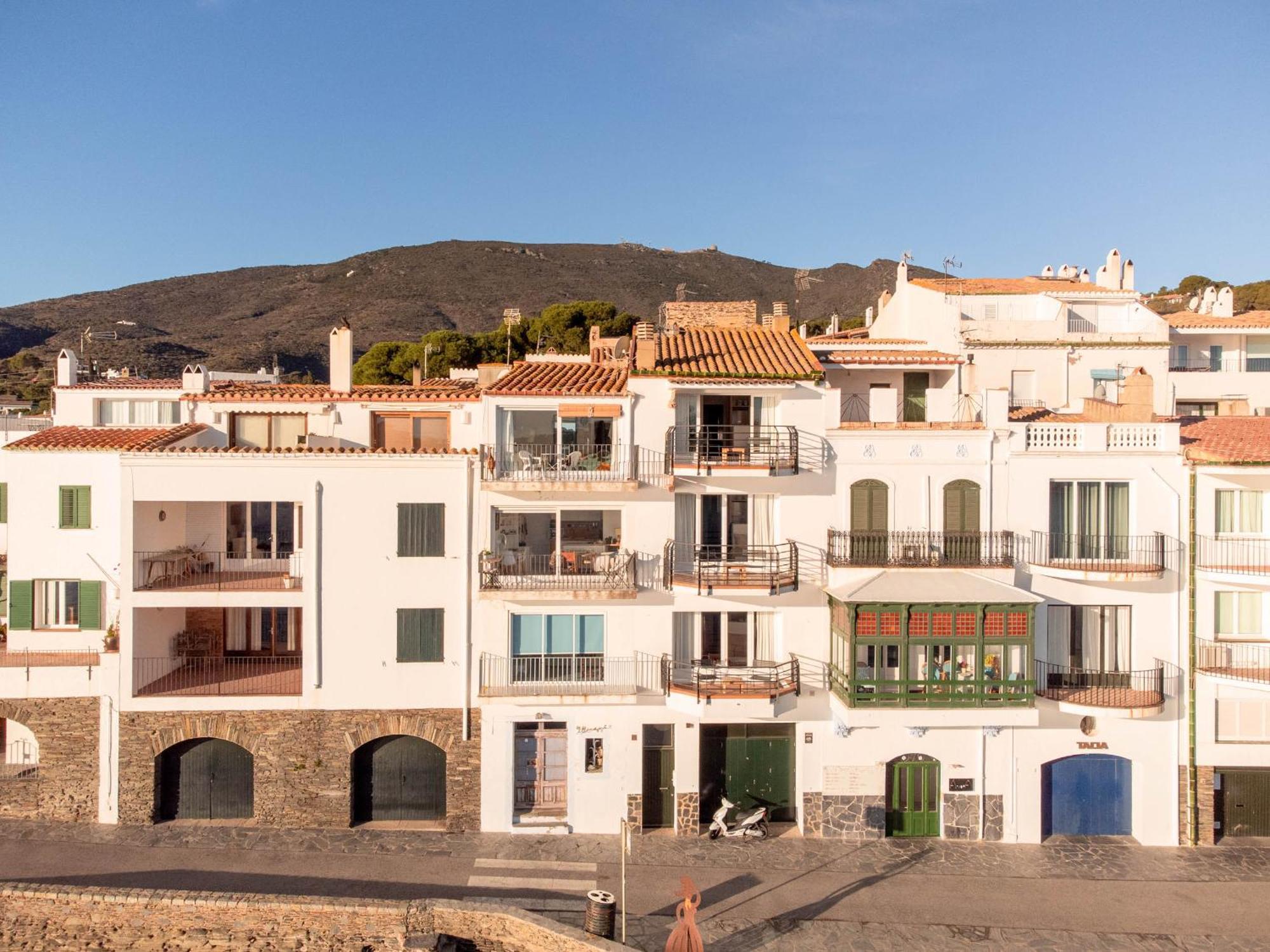 Precioso ático con increíbles vistas al mar Apartamento Cadaqués Exterior foto
